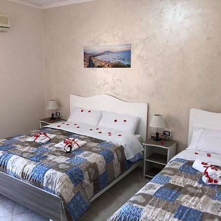 Appartamento House Pompei- Casa Vacanza Скафати Экстерьер фото