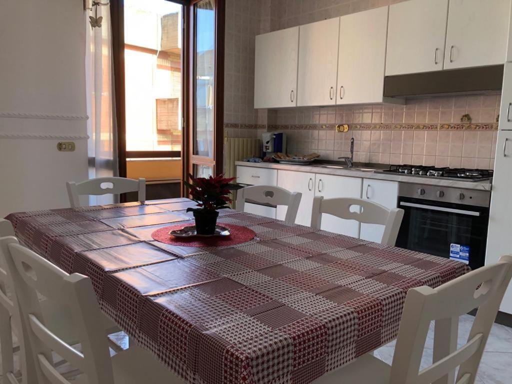 Appartamento House Pompei- Casa Vacanza Скафати Экстерьер фото